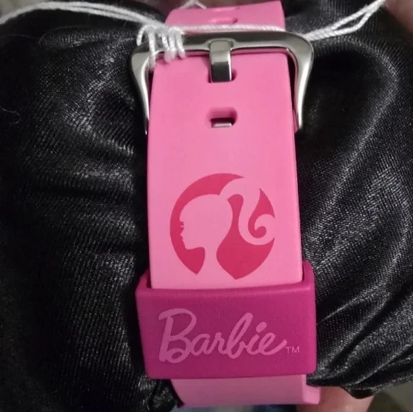 CASIO G-SHOCK GMAS-110 BARBIE - Picture 5 of 5